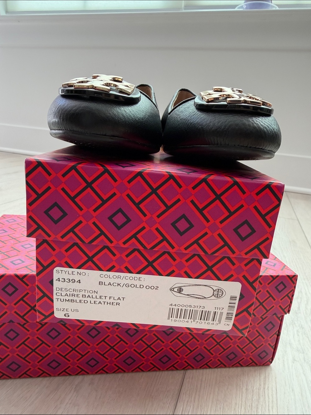 Tory Burch Black Leather Logo Round-Toe Flats - Picture 2 of 4